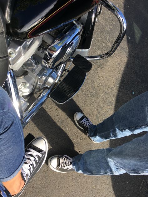 Matching Classic Converse shoes on a motorcycle ride - how cute is that?! Classic Converse, Motorcycle Ride, Riding Motorcycle, Converse Shoes, Converse, Bike, Quick Saves