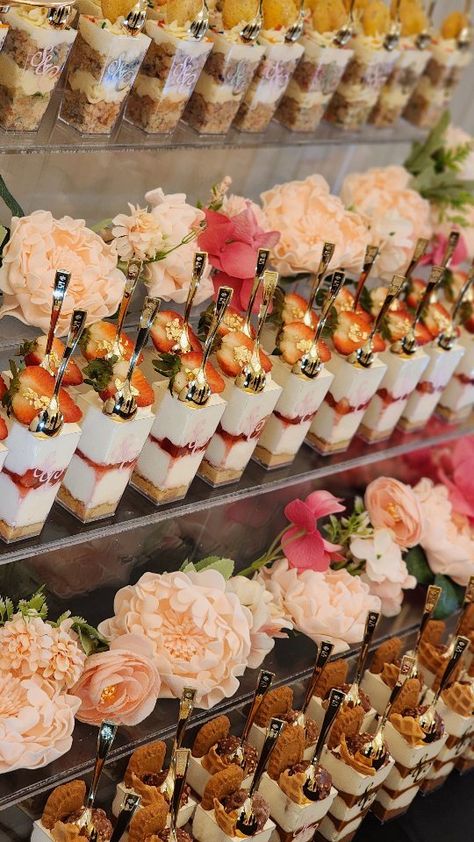 Charity Coley (Mrs.Queen) | Lets setup a Dessert Bar featuring our signature look !!!! We loveeeee what we do and this was so much fun to make !! Venue… | Instagram Dessert Set Up, Mouse Cheesecake, Shooters Recipes, Dessert Bar Party, Dessert Shooters Recipes, Parfait Bar, Cheesecake Shooters, Cups Recipes, Shooter Recipes