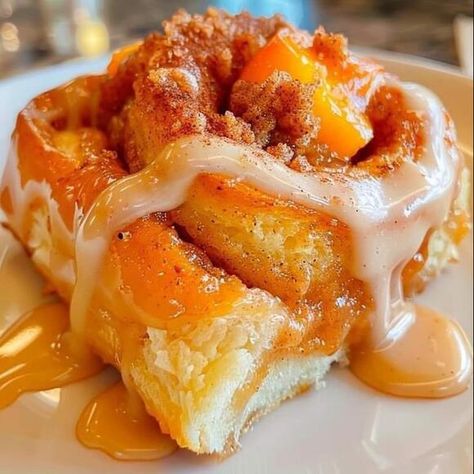 Peach Rolls, Peach Cinnamon Rolls, At Home Dinner Party, Desserts Presentation, Peach Cobbler Cinnamon Rolls, Home Dinner Party, Cream Buns, Banana Cream Cheesecake, Spiced Peaches