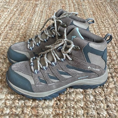 Columbia Hiking Shoes Columbia Hiking Shoes, Columbia Hiking Boots, Gents Shoes, Hiking Shoes, Moda Fashion, Shoe Shop, Things To Buy, Passion For Fashion, Hiking Boots