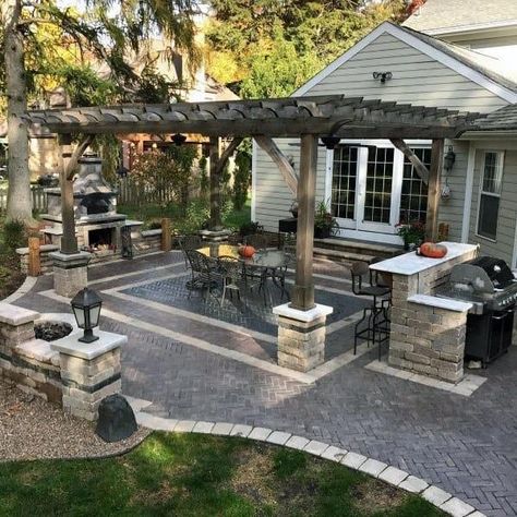 Design Per Patio, Patio Pavers Design, Patio Pergola, Patio Deck Designs, Grill Area, Wood Pergola, Pergola Design, Backyard Pergola, Patio Makeover