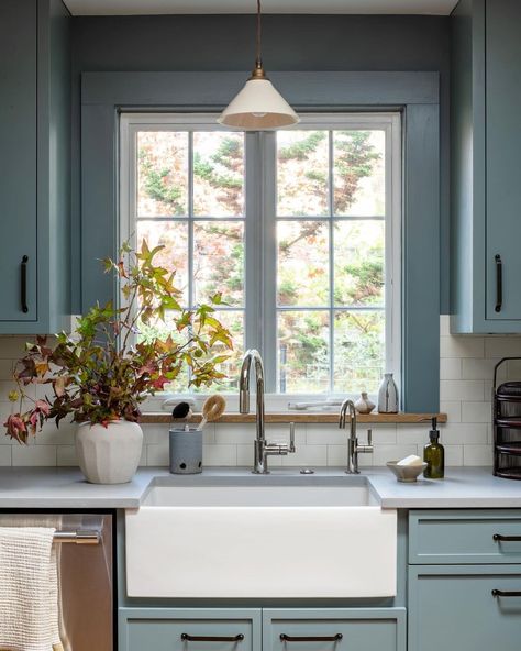 lori anderson wier (@anderson.wier.studio) • Instagram photos and videos Kitchen Cabinets Around Window, Frame Blue, Kitchen Plans, Kitchen Window, Window Frame, Design Inspo, Kitchen Cabinets, Interior Design, Instagram Photos