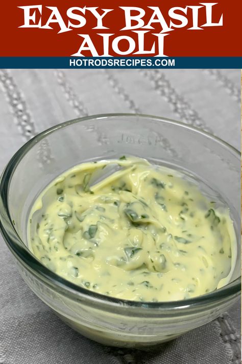 Basil Aioli Recipe, Smoked Turkey Sandwich, Gourmet Mac And Cheese, Sweet Pepper Recipes, Basil Aioli, Turkey Sandwiches Recipes, Aioli Sauce, Dry Rubs, Aioli Recipe