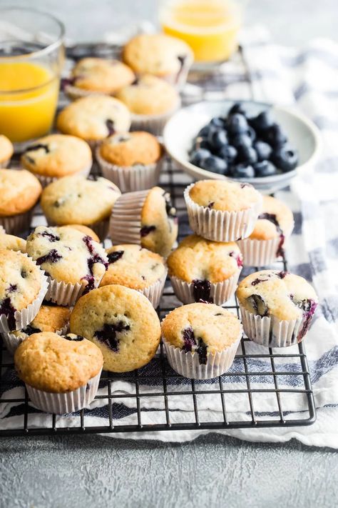 Bluberry Muffins, Baby Shower Appetizers, Mini Blueberry Muffins, Baby Shower Party Food, Mini Chocolate Chip Muffins, Granola Parfait, Baby Shower Desserts, Blueberry Muffins, Mini Muffins