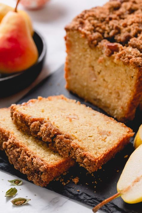 Caramelized Pear Quick Bread Pear Savory Recipe, Pear Bread Recipes, Pear Breakfast Recipes, Pear Quick Bread, Mini Breads, Caramelized Pears, Miso Recipes, Caramelized Pear, Baker Bettie