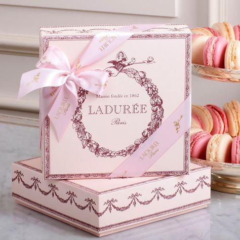 Luxury Cake Packaging Design, Luxury Patisserie Packaging, Patisserie Box Packaging, Girly Packaging, Luxury Cake Box Packaging, Feminine Packaging, Laduree Boxes Packaging, Luxury Box Packaging, Sweet Box Design