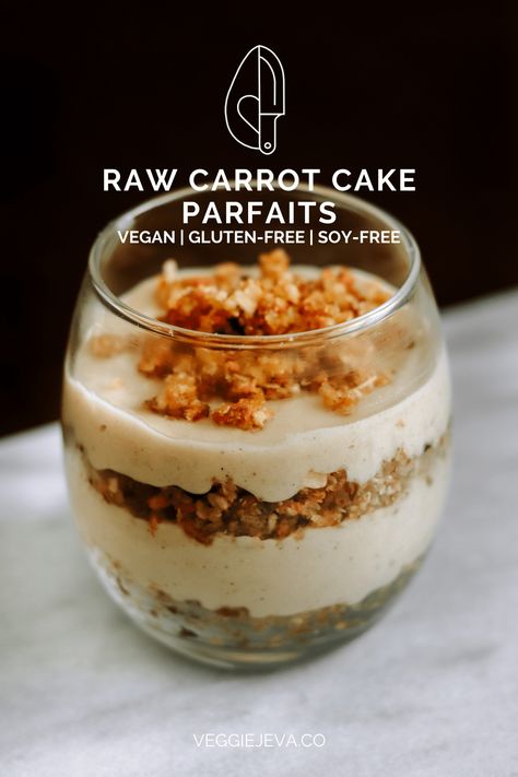 Raw Vegan Recipes Easy, Raw Vegan Breakfast, Raw Carrot Cake, Deserturi Raw Vegan, Raw Vegan Cake, Raw Breakfast, Raw Vegan Diet, Raw Vegan Desserts, Vegan Carrot Cakes