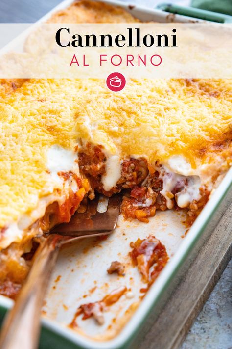 Klassisch wie beim Italiener kommt unser Canneloni al forno-Auflauf samt Hackfleisch- & Béchamelsauce daher und verdreht dir mit Käse überbacken den Kopf! Na, läuft das Wasser schon im Mund zusammen? Dann schnell auf eat.de das Rezept nachlesen & loskochen! Kitchen Stories, Pizza Pasta, Food Staples, Wheat Flour, Italian Food, Italian Recipes, Cooking And Baking, Dough, Food And Drink