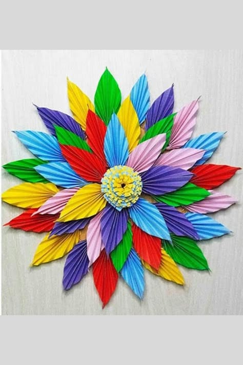 Ganpati Paper Decoration, Diwali Wall Decoration Ideas With Paper, Wall Decoration For School, Diwali Wall Hangings Diy With Paper, Colour Paper Craft, Ganapati Decoration Paper Flowers, Wall Hanging Diy Paper For Diwali, Paper Wall Art Diy, Craft Paper Design