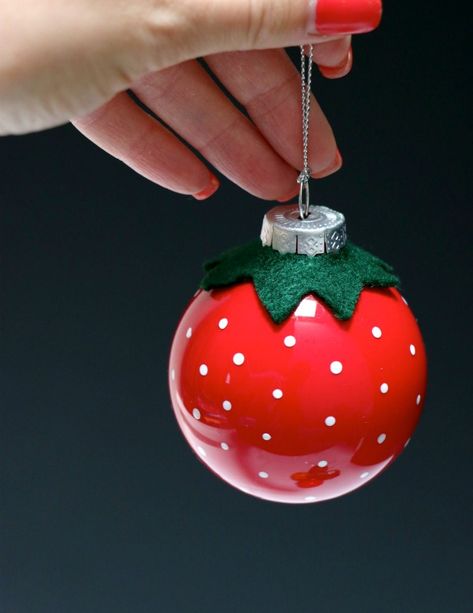 Fun & Fruity Christmas Bauble Ornaments | My Poppet Makes Ornimate Ideas, Retro Ornaments Diy, Christmas Ball Ideas, Strawberry Ornaments, Christmas Baubles Diy, Christmas Ball Diy, Diy Christmas Ornaments Rustic, Strawberry Christmas, Christmas Ball Ornaments Diy