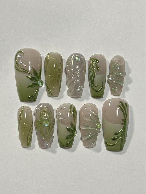 Pretty Green Nails, China Nails, Prom Nails, Pretty Green, Nail Art Hacks, Funky Nails, Pretty Acrylic Nails, Best Acrylic Nails, Long Acrylic Nails