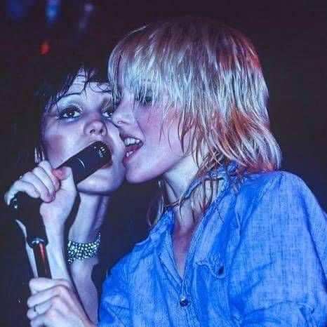 Joan Jett The Runaways, Cherie Currie, The Runaways, Riot Grrrl, Joan Jett, Punk Rock, Rock N, Rock N Roll, Rock And Roll