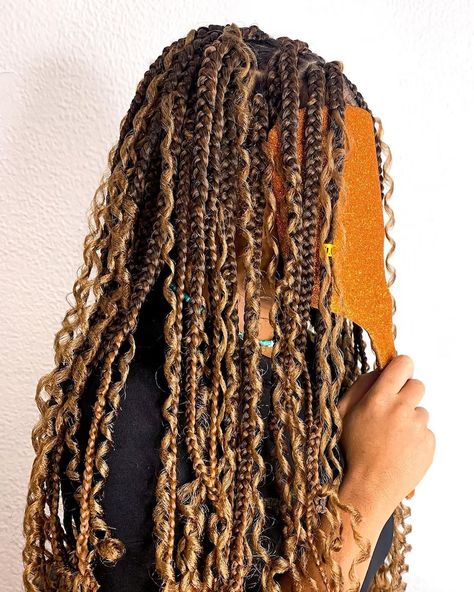 Goddess Twist Braids, Honey Blonde Goddess Braids, Goddess Braids Styles, Braid Colours, Box Braids Goddess, Locks Hairstyles, Goddess Braids Updo, Goddess Braid Styles, Goddess Braid