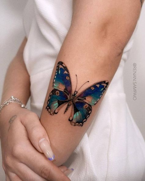 Wrist Tats, Butterflies Tattoos, Tattoo Papillon, Blue Butterfly Tattoo, Disney Sleeve, Petit Tattoo, Butterfly Tattoos For Women, Tattoos Geometric, Art Concepts