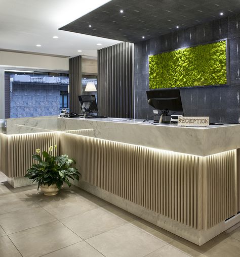 MOSS Wall&Projects | Flickr - Photo Sharing! Office Reception Desk Designs, Hotel Reception Desk, Italy Hotel, Modern Reception Desk, Reception Desk Office, Lobby Interior Design, Reception Desk Design, Office Table Design, Noi That