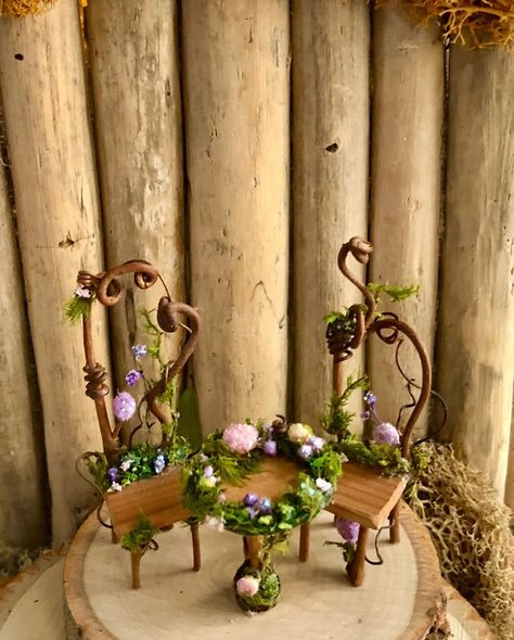 Silvia's Miniature Fairy Table and Chairs Dining Set - Etsy Canada Fairy Trees, Cedar Table, Fairy Garden Furniture, Fairy Village, Fairy Garden Crafts, Fairy Accessories, Fairy Furniture, Mini Fairy Garden, Fairy Crafts