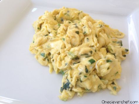 Scrambled Eggs With Fresh Basil And Green Onion - One Clever Chef Fresh Basil Recipes, Meal Prep Lunches, Recipes Meal Prep, Ways To Cook Eggs, Clean Dessert, Breakfast Prep, Basil Recipes, Healthy Lunch Meal Prep, Meal Prep Recipes