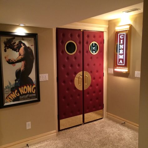 Theatre Doors, Small Home Theater, Theatre Room Ideas, Deco Cinema, Cinema Idea, Bonus Room Ideas, Home Theater Room Design, Theater Rooms, Theater Room Design