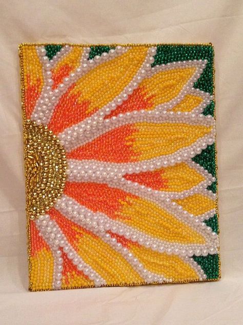 فن الرسم بالمسامير, Room Crafts, Seed Bead Art, Creation Art, Art And Craft Videos, Art Decor Diy, Dot Art Painting, Art N Craft, Hanging Canvas