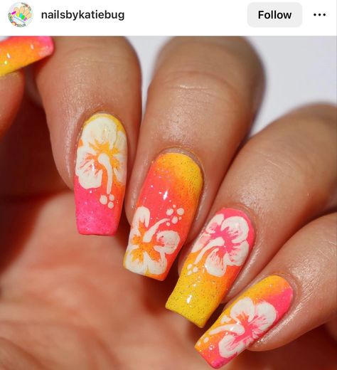 Hawaiian Themed Acrylic Nails, Hawaii Nails Acrylic Coffin, Hawaiin Flowers Nails, Aloha Nails Hawaiian Flowers, Plumeria Nail Art, Hawaiian Flower Nails Coffin, Nails With Hawaiian Flower, Colorful Hibiscus Nails, Hawaiian Nails Acrylic