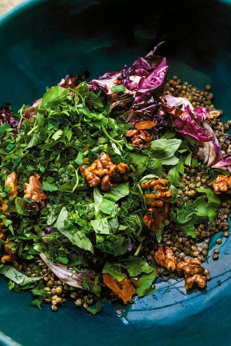 I Use Yotam Ottolenghi’s Magical Trick To Upgrade Any Salad Packed Lunch Recipes, Ottolenghi Salad, Best Lunch Ideas, Onigiri Bento, Yotam Ottolenghi Recipes, Ottolenghi Recipes, Packed Lunch, Fun Lunch, Yotam Ottolenghi