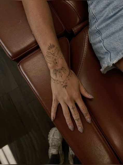 #CoolTattoos #TattooArt #InkMaster #TattooDesigns #InkedUp #TattooLovers #InkInspiration #TattooIdeas #CreativeInk #TattooStyle Wrist And Finger Tattoos, The Smiths Tattoo Ideas, Hand And Wrist Tattoos, Ornamental Wrist Tattoo, The Smiths Tattoo, 1997 Tattoo Ideas, Fine Line Hand Tattoo, 1997 Tattoo, Henna Hand Tattoos