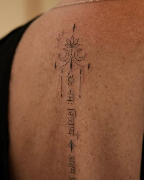 This project features a small lotus at the top, symbolizing purity and spiritual growth. Below it, phases of the moon represent the cycles of life and transformation. The design is complemented by two Sanskrit mantras: “Om Namah Shivaya”, evoking reverence and self-realization, and “Aham Prema”, which translates to “I am divine love.” The tattoo elegantly combines spiritual elements, creating a harmonious and meaningful composition. #handpoke #tattooart #sanfranciscotattoo #hawaiitattoo #o... I Am Love Tattoo, Shiva Meaning, Lakshmi Tattoo, Aham Prema, Lotus Spiritual, Alchemist Tattoo, Sanskrit Mantras, I Am Divine, Spiritual Elements