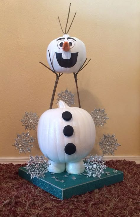 Olaf Pumpkin, Frozen Halloween, Creative Pumpkin Painting, Creative Pumpkin Decorating, Character Pumpkins, No Carve Pumpkin Decorating, Pumpkin Decorating Contest, Christmas Pumpkins, Pumpkin Decorating Ideas