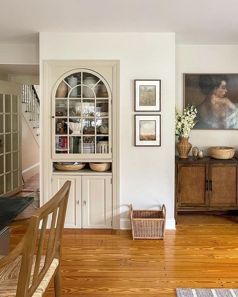 Rainy and overcast suits this room just fine don’t you think? #farmhousedialfano Follow my shop @mstarrevdesign on the @shop.LTK app to… Stony Ground Farrow And Ball, Window Trim Color, Free Wallpaper Samples, Brown Paint Colors, Freestanding Kitchen Island, Farmhouse Sinks, Woodland House, Dining Room Contemporary, Freestanding Kitchen