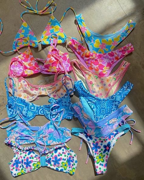 Cute Swimsuit Aesthetic, Swimsuits Cute, Swimsuit Inspo, Fit Summer, Cute Bathing Suits, Coconut Girl, Summer Swim, Preppy Summer, Swim Suits