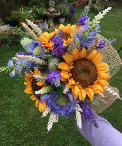 Hobo Wedding, Wedding Top Table Flowers, Sunflowers And Lavender, Lavender Wedding Theme, Artificial Bridal Bouquets, Lavender Wedding Flowers, Vowel Renewal, Flower Girl Wand, Sunflower Wedding Bouquet