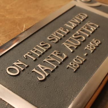 Bronze Signage, Wall Outside, Plaque Ideas, Commemorative Plaque, Award Plaques, Library Signs, Stone Sign, Bronze Plaque, Sign Board