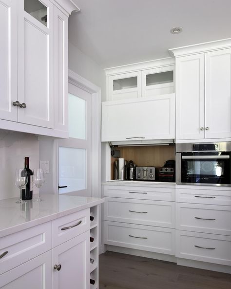 5 Ways to Hide Small Kitchen Appliances Hide Kitchen, Hide Appliances, Living Room And Kitchen Design, Kitchen Appliances Design, Garage Style, Hidden Kitchen, Countertop Appliances, Appliances Design, Timeless Kitchen