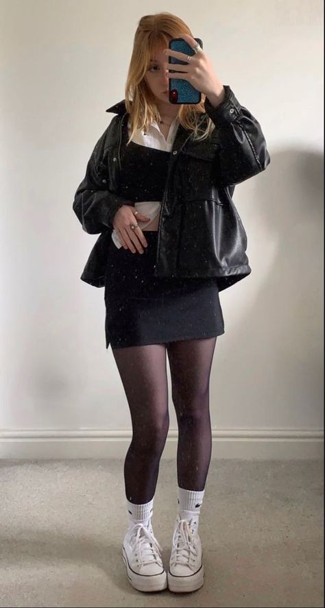 Black Skirt With Tights, Converse Platform Outfit, Skirt Sneakers, Platform Outfit, Converse Fits, Converse Fashion, Trainers Outfit, Birkenstock Outfit, Girly Fits