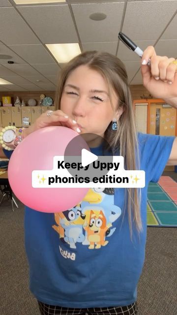 KEEPY UPPY PHONICS 🥳  This would be so fun to practice: 🌟Digraphs (ch, sh, wh, ck, etc.) 🌟Vowel teams (ai, ay, oa, oe, etc.) �... | Instagram Fun Phonics Activities First Grade, Ow Phonics Activities, Homeschool Reading Activities, Kindergarten Classroom Homeschool, Active Phonics Activities, Hands On Phonics Activities Kindergarten, Hands On Phonics Activities 1st Grade, Activities For Phonics Kindergarten, Kindergarten Sound Activities