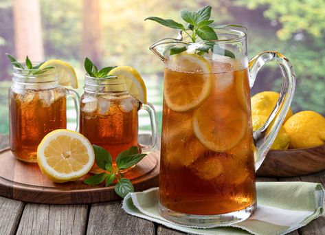 Sun Tea Recipes, Homemade Iced Tea, Freezing Fruit, Jiffy Cornbread Mix, Southern Sweet Tea, Making Iced Tea, Jiffy Cornbread, Sun Tea, Tea Tasting