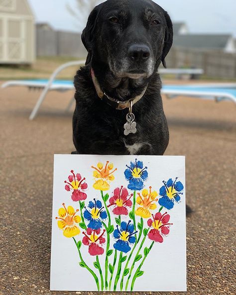 Dog Paw Painting Ideas, Dog Paw Painting, Dog Paw Print Craft, Dog Paw Art, Dog Paw Print Art, Paw Print Crafts, Paw Print Art, Paw Painting, Paw Art