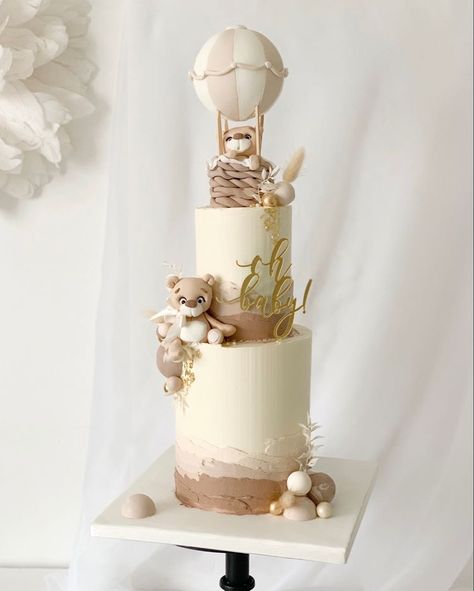 Boho Bear Cake, Gender Neutral Cake Ideas, Neutral Cake Ideas, Neutral Baby Shower Cakes, Neutral Birthday Cake, Boho Hot Air Balloon, Bear Cake Ideas, Hot Air Balloon Baby Shower Cake, Neutral Baby Shower Cake