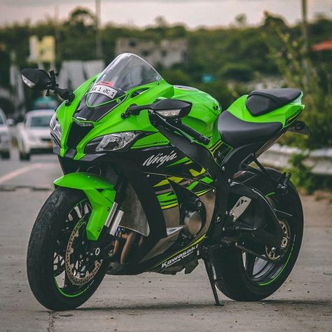 Kawasaki Motorcycles Sport Bikes, Xe Ducati, Ninja Bike, Ninja Zx10r, Kawasaki Zx10r, Kawasaki Bikes, Image Moto, Мотоциклы Cafe Racers, Futuristic Motorcycle