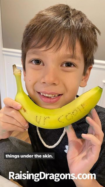 Raising Dragons on Instagram: "Banana Secret Message 🍌 Here’s a fun and super EASY science experiment you can do at home with just a toothpick and a banana! Simply tap out a message into a banana skin using a toothpick, wait 15-20 minutes and watch your message appear in the side of the banana! 🍌 Why does this happen? Well when the banana peel gets punctured or damaged, the pigments of the peel turn brown. This is due to a chemical called polyphenol oxidase that is released by the cells of the Banana Crafts, Educational Activities For Toddlers, Learning Games For Kids, Science Party, Curious Kids, Easy Science Experiments, Banana Peel, Easy Science, Science Experiment