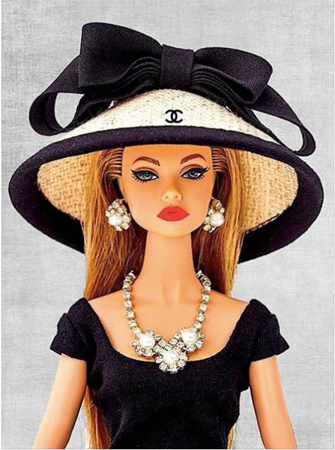 Accessoires Barbie, Barbie Hat, Barbie Dress Pattern, Chic Chic, Im A Barbie Girl, Poppy Parker Dolls, Barbie Style, Barbie Fashionista, Beautiful Barbie Dolls