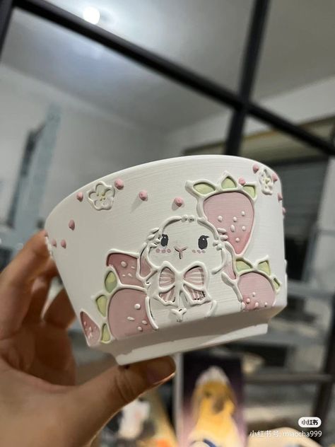 Bunny Ceramic, Anime Foods, Diy Pottery Painting, Clay Diy Projects, Tanah Liat, Pretty Mugs, Keramik Design, Pottery Crafts, Diy Pottery