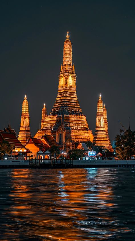 Bangkok Wat Arun, Bangkok Thailand Wallpaper, Thailand Beautiful Places, Thailand Temples, Wat Arun Bangkok, Wat Arun Temple, Thailand Bucket List, Thailand Islands, Bangkok Thailand Travel