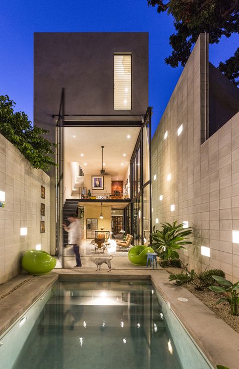 Gallery of Architecture in Mexico: Exploring Houses to Understand the Territory of Mérida - 15 Modern Mexican Decor, Backyard Upgrades, Pools For Small Yards, Modern Mexican, Mexican Home, Exterior Renovation, Backyard Renovations, Backyard Pool Designs, Swimming Pool Designs