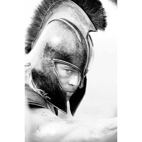 Brad Pitt as Achilles in Troy Troy Tattoo Achilles, Troy Tattoo, Brad Pitt Tattoo, Greek Warriors, Spartan Tattoo, Greek Warrior, Instagram Men, Beard Model, Black And Grey Tattoos