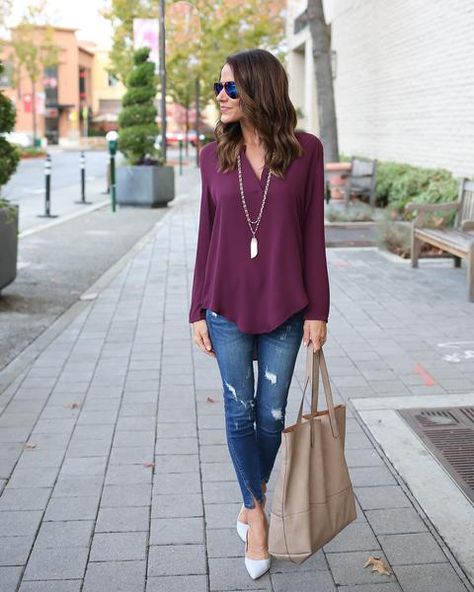 Plum colored blouse/ t-shirt with white or light tan flats or sandals.  Aesthetics Blouse - Plum Purple Blouse Outfit, Culottes Outfit Casual, Plum Outfit, Outfit Semi Formal, Chic Fall Fashion, Cabi Clothes, Tan Flats, Purple Outfits, Professional Wardrobe