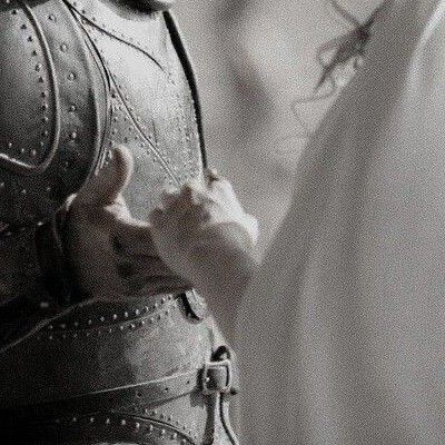 Royal Knight Aesthetic, White Knight Aesthetic, Knight Aesthetic, Daena Targaryen, Royal Au, Medieval Aesthetic, Lady Macbeth, Oc Inspiration, Knight In Shining Armor