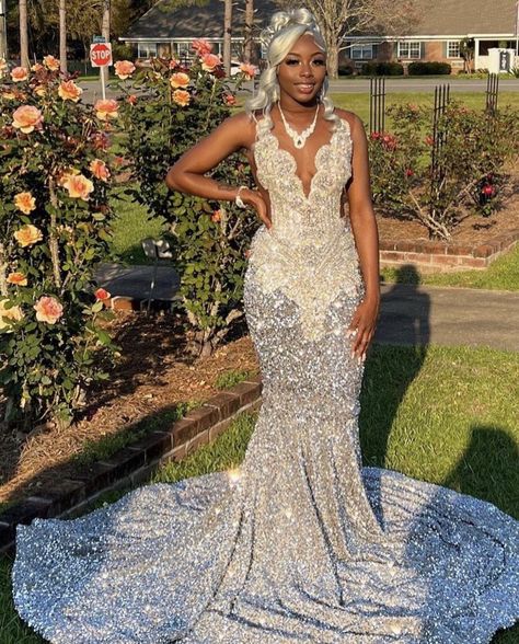 White And Silver Prom Dress, Silver Prom Dresses Black Women, Silver Dress Prom, Silver Dress Long, Silver Glittery Dress, Silver Mermaid Prom Dress, Prom Dresses Silver, Silver Prom Dresses, Prom Dress Silver