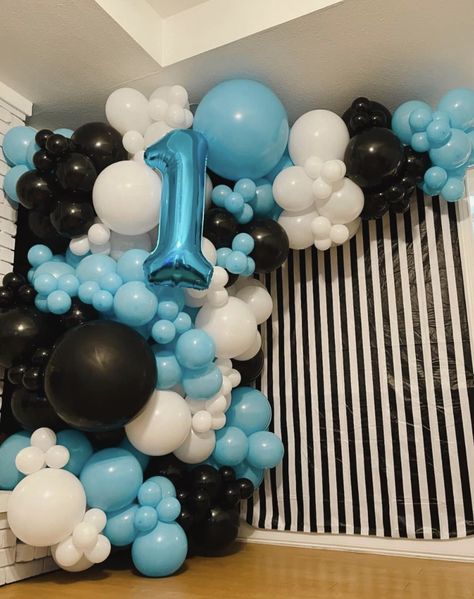 Black And Blue Balloon Garland, Blue Balloon Garland, Black Balloon, Blue Balloon, Black Balloons, Balloon Decor, Blue Balloons, Balloon Garland, Blue And Black