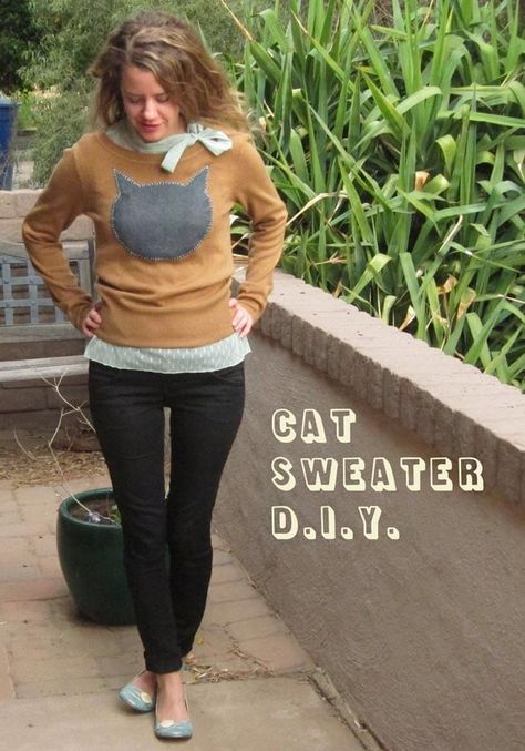 Cat Sweater | DIY Gifts For Cat Lovers | POPSUGAR Smart Living Photo 12 Sewing Cat, Diy Clothes Refashion, Diy Sweater, Cats Diy Projects, Cat Sweater, Sewing Pillows, Pretty Designs, Diy Clothing, Cute Diys